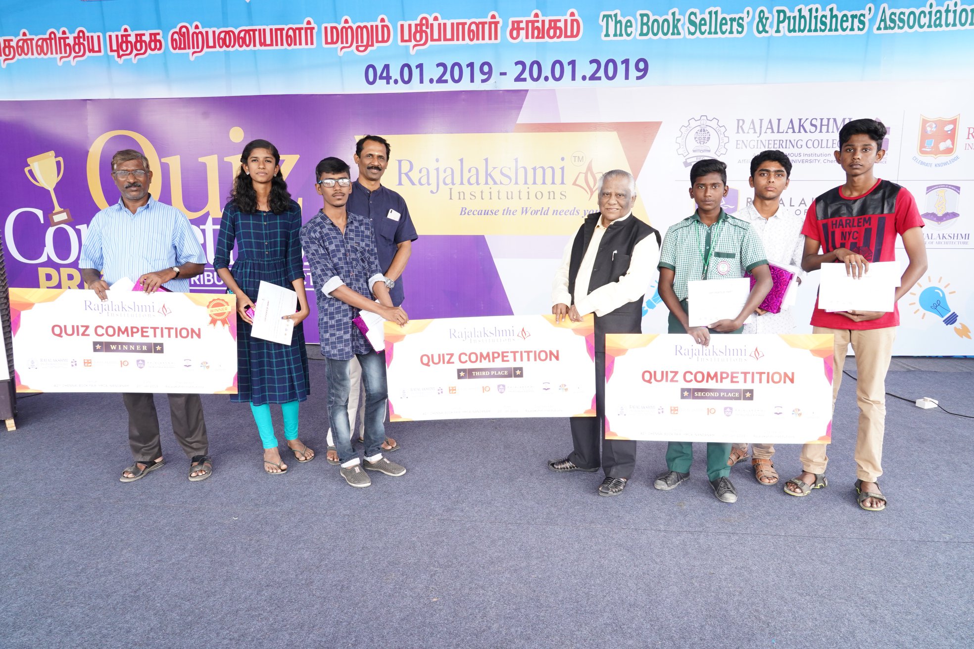 Prize distribution for the Quiz Competition